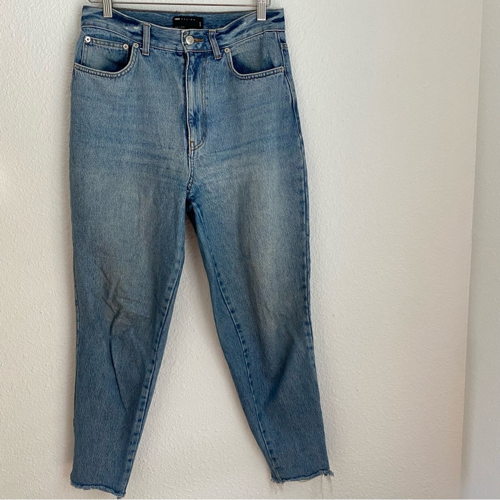 ASOS light blue high rise balloon jeans with raw hem, size 28 / 6
